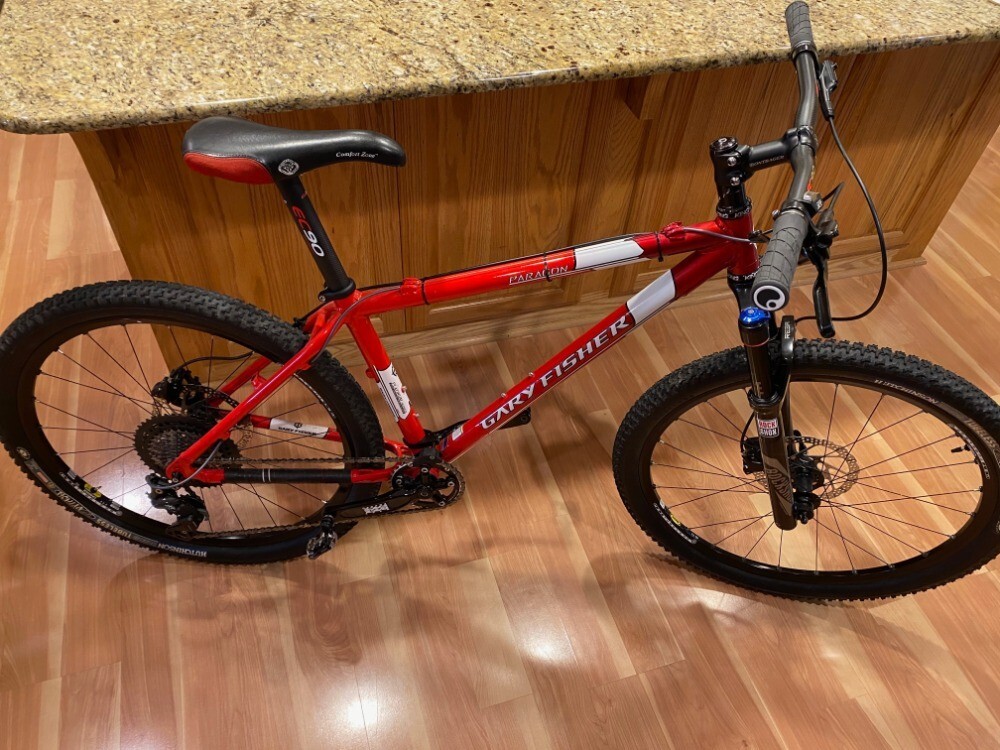 Excellent Condition/Rarely Ridden Gary Fisher Paragon Mountain Bike