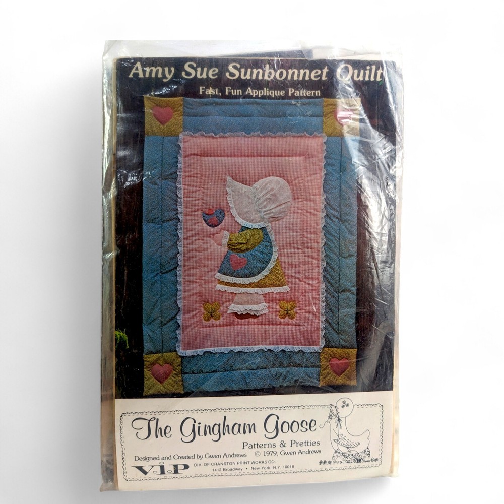 GINGHAM GOOSE CRAFTS Baby crib Quilt applique Amy Sue Sunbonnet 45