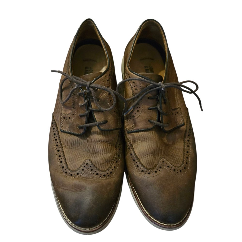 Johnston & Murphy Holden Embossed Wingtip Size 9M Sheepskin Memory Foam