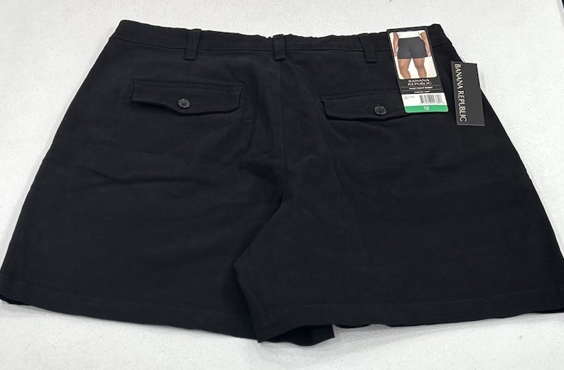 Banana Republic Women's Pleat Front Shorts, Black, Size 12