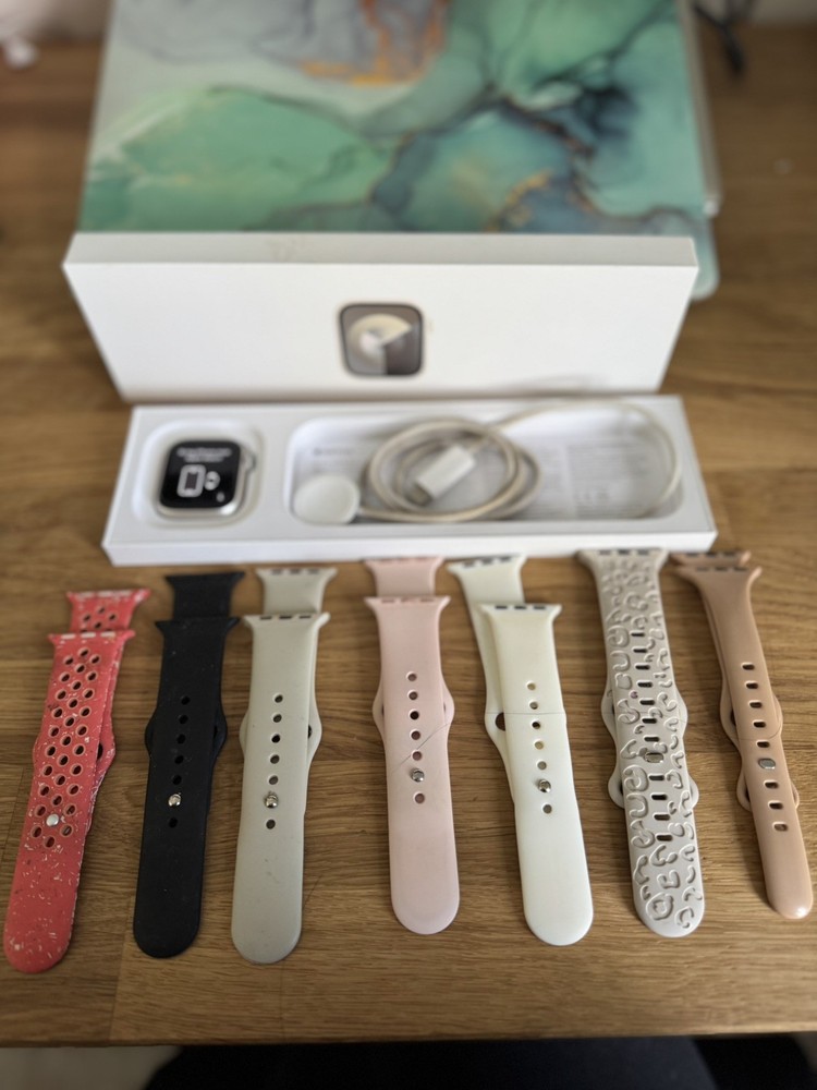 Apple Watch Series 9 41mm GPS Aluminium Case - Starlight, Very Good