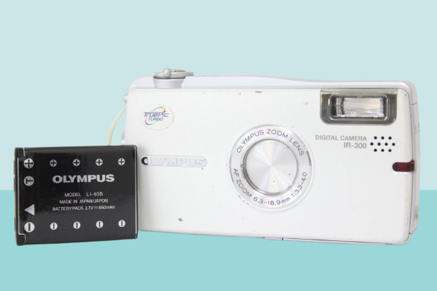 Olympus IR-300 Compact Digital Camera 5MP 3x Optical Zoom Used From Japan
