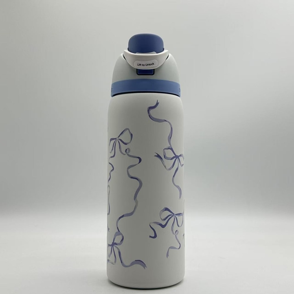 32 oz Owala Urban Outfitters Exclusive Tied 3D Printing FreeSip Blue Bow Bottle