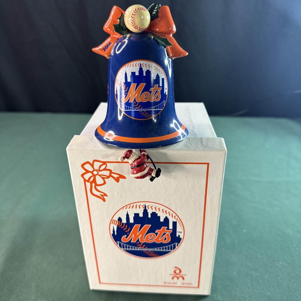 2004 Danbury Mint New York Mets Christmas Ornament Bell With Santa D9