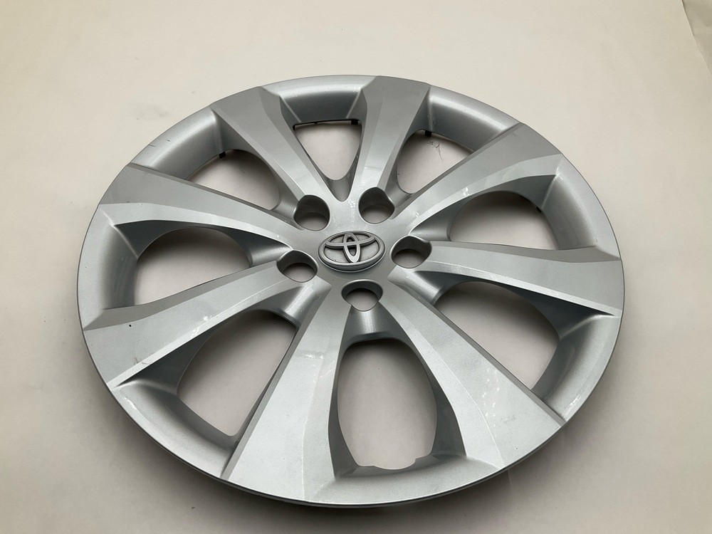 2020-2024 TOYOTA COROLLA Wheel Cover Used Oem 16