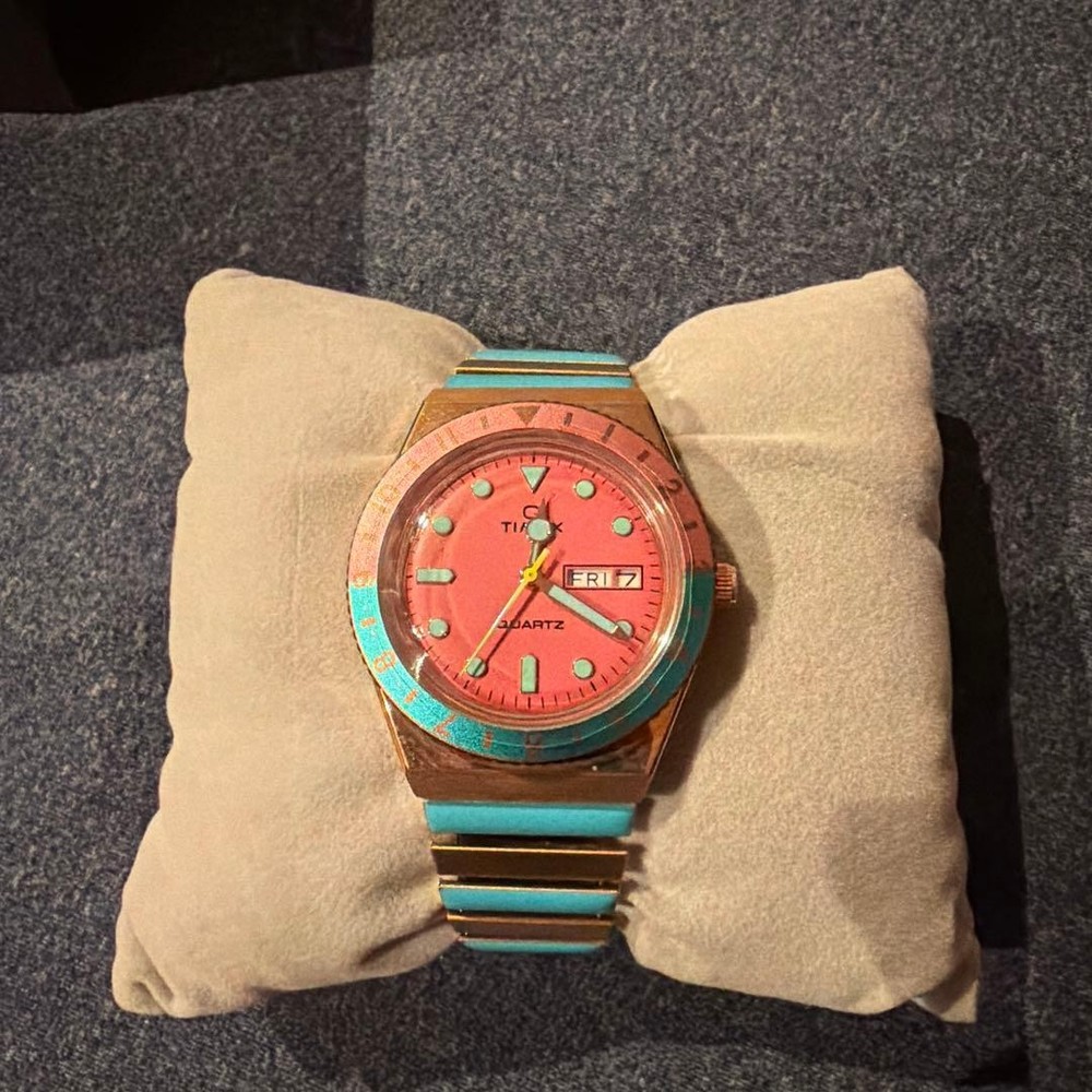 TIMEX Malibu Quartz Watch Pink/Blue Stainless Steel 36mm New Unused Limited