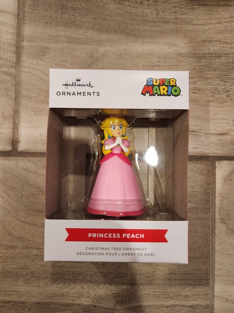 Hallmark Nintendo Super Mario Princess Peach Christmas Ornament NEW