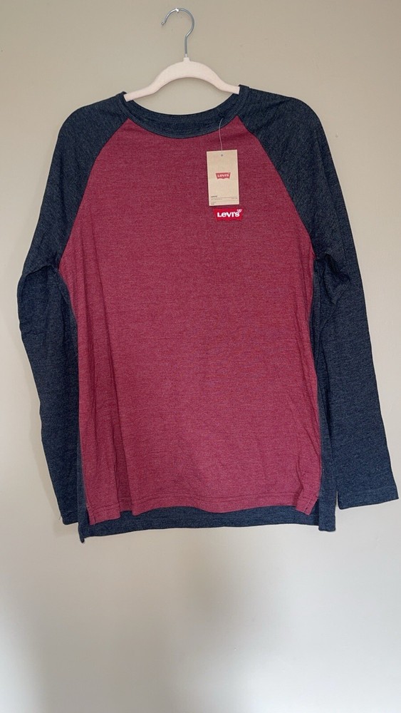 Men’s Medium Levi’s Long Sleeve Casual Shirt Red Grey  NWT
