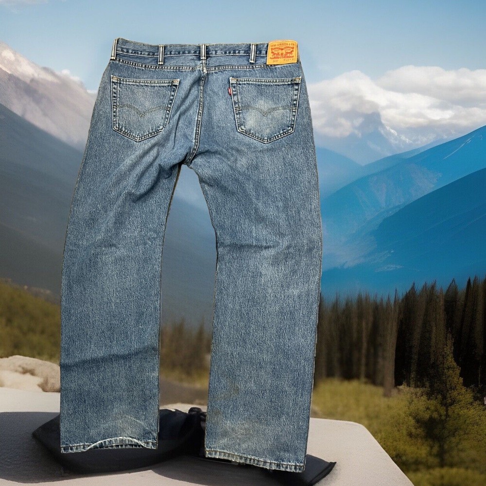 Levis 505 Jeans Mens 49x32 Straight Leg 100% Cotton Relaxed Fit Blue Denim Pants
