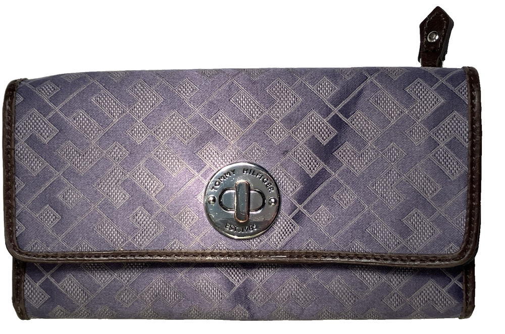 Tommy Hilfiger Blue Gray Signature Print Snap Front Multi Pocket Wallet TriFold