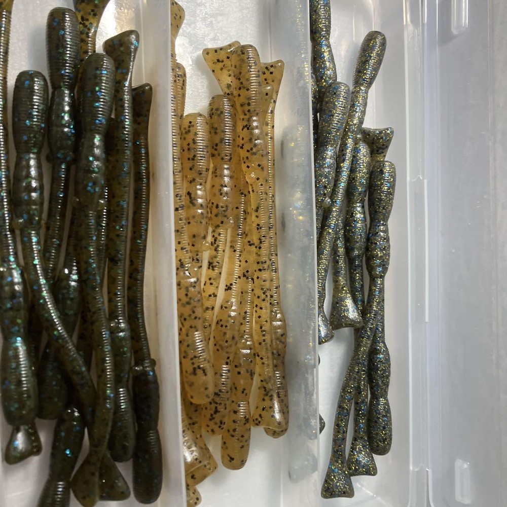 Fishing Lure Megabass Ichijiku 3 Colors With Case Shown In The Photo