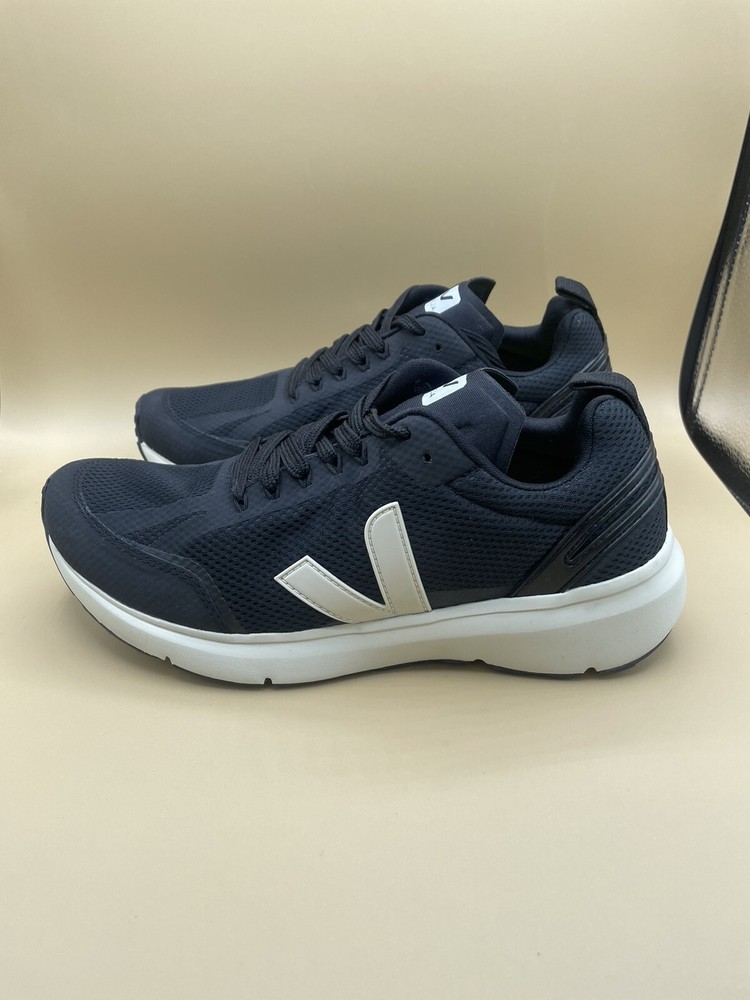 Veja Condor 2 Alveomesh Men Sneakers Black White Size 8.5 New No Box