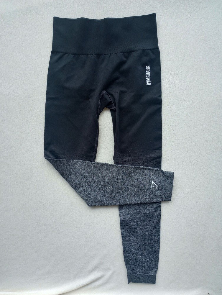Gymshark Ombre Black Grey Cropped Leggings for Women - Size Small