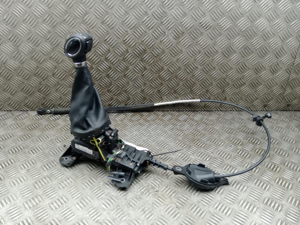 MINI COUNTRYMAN GEAR SHIFTER SELECTOR AUTOMATIC 8483100 F60 2017 - 2024