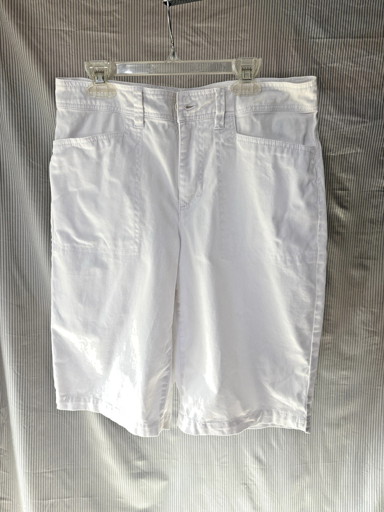 Women’s Gloria Vanderbilt Shorts size 8
