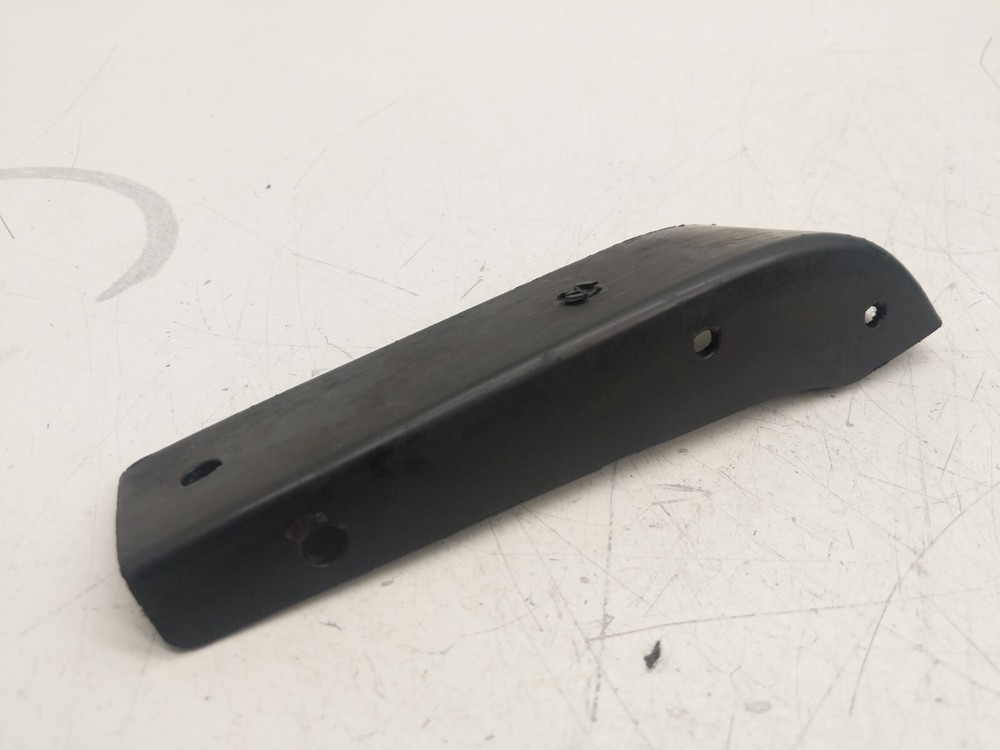 2012-2015 Tesla Model S Right Rear Wheel Arch Liner Bracket OEM