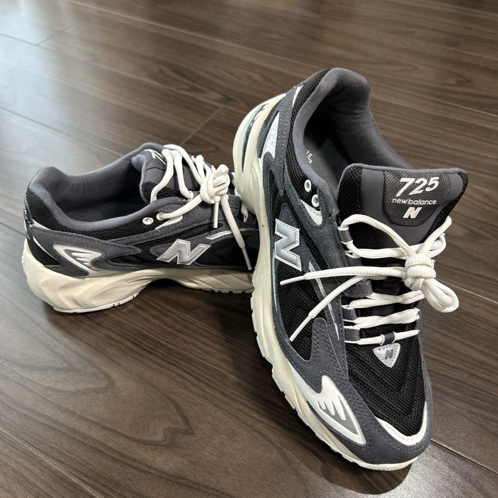 New Balance 725 Sneakers Black/Gray Size US9