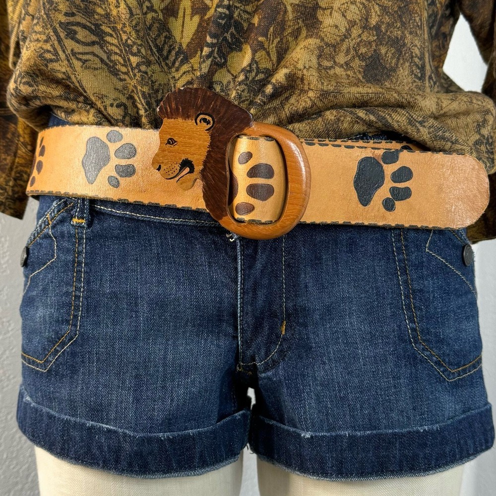 Vintage leather lion head animal paw print belt brown adjustable