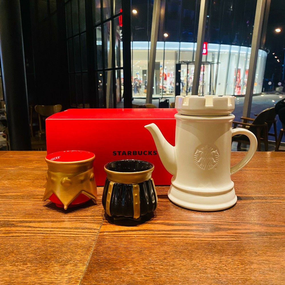 New2022 China Starbucks Valentine's Day King Queen Checkerboard Kettle Cup Group