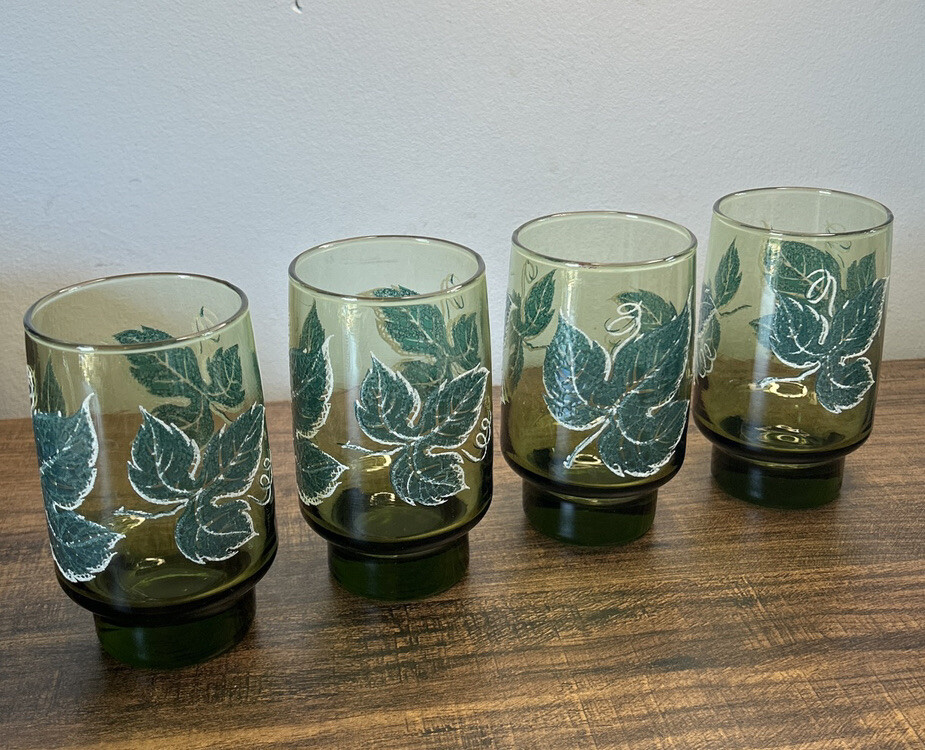 Vintage Libbey Avocado Green 10oz Glass with Raised Ivy Leaves No Chips