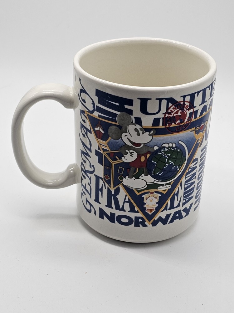 Vintage Disney Epcot Mickey Mouse World Traveler 16oz Ceramic Coffee Mug