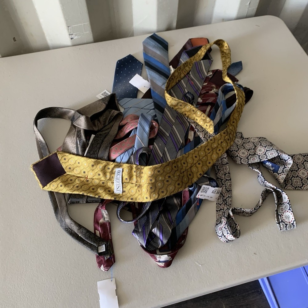 Men's Neck Ties Lot Of 10 Various Brands Pre Owned