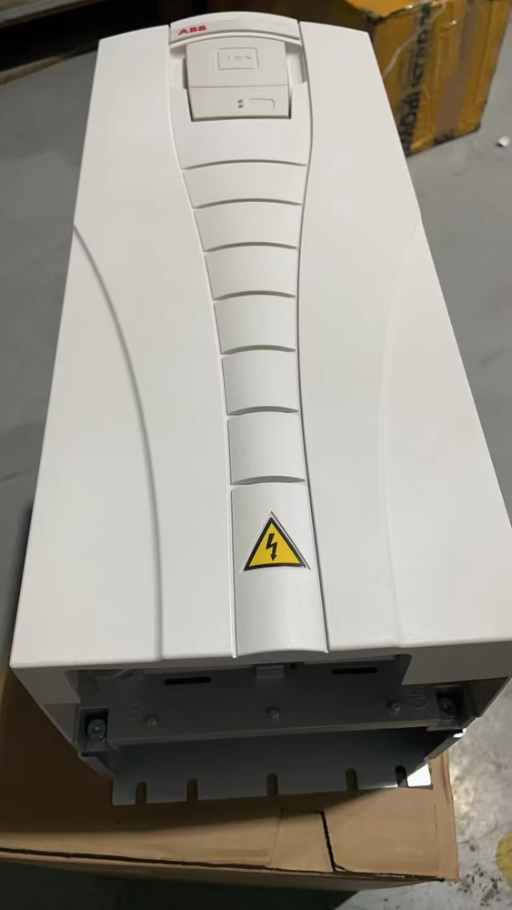 1PCS Used ABB ACS550-01-072A-4 Tested It In Good Conditionblm DHL/Fedex