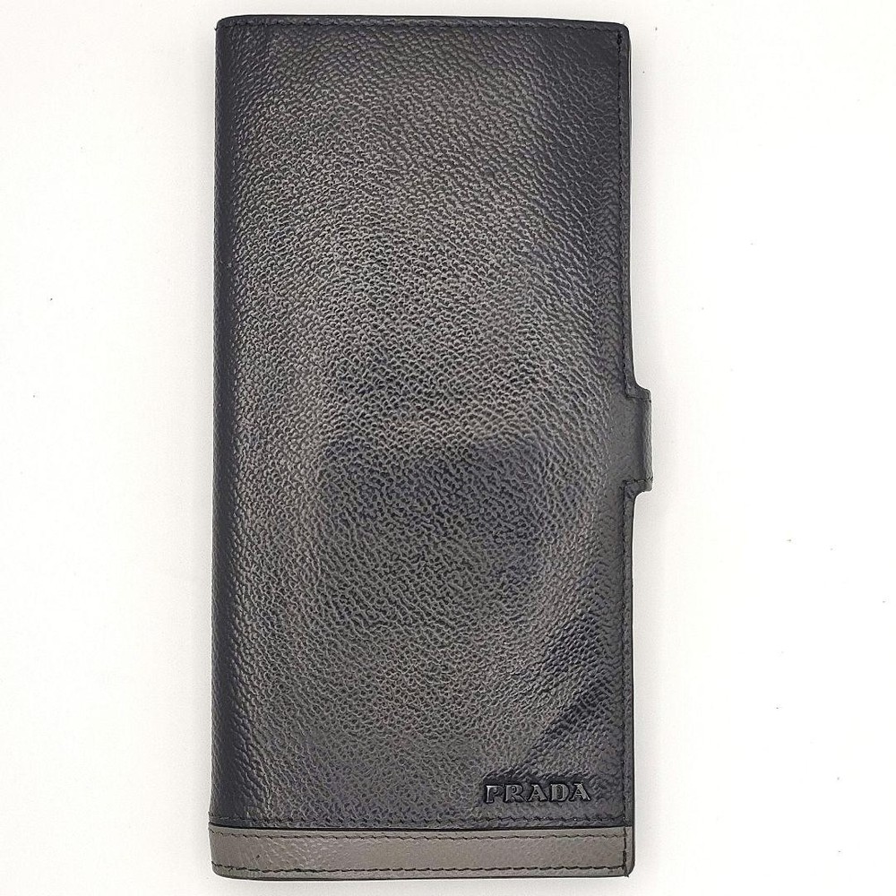 Prada Black Leather Bifold Wallet Pre-Owned Excellent Condition