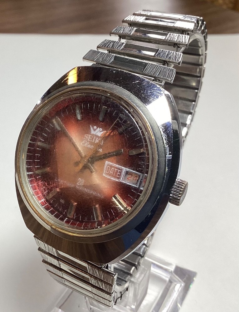 Seiko Vintage Electra Lifetime Mainspring 23 Jewels Red Gold Prism Crystal SS