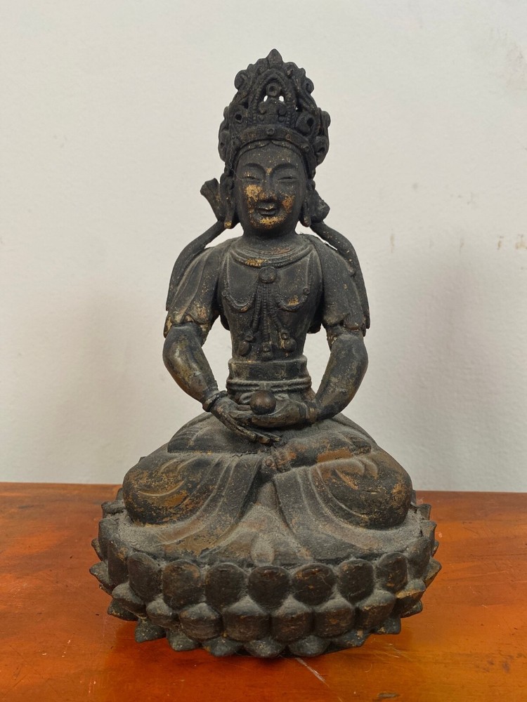 CHINESE CAST IRON MING DYNASTY STYLE ‘SEATED GUANYIN’ STATUE