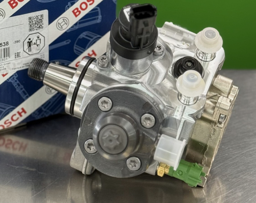 HIGH PRESSURE FUEL PUMP For THERMO KING YANMAR BRAND NEW BOSCH 129C28-51000
