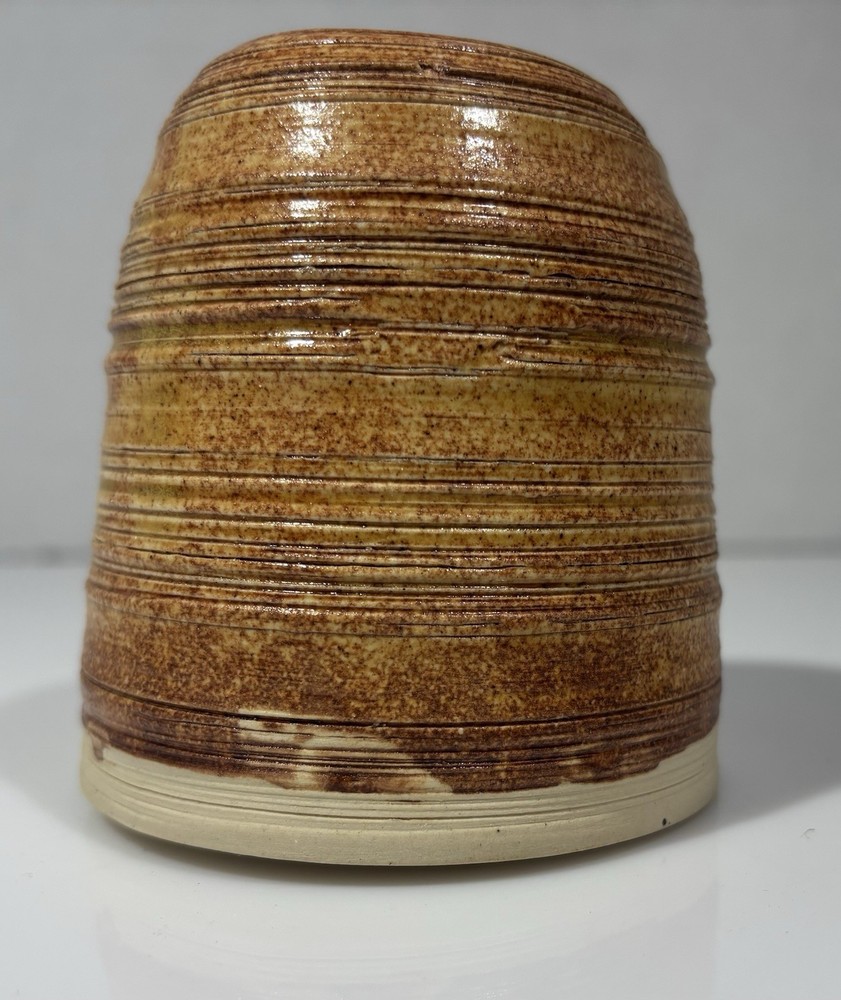 Art Studio Ceramic Pottery Bee Hive Short Ribbed Hand Thrown Pot/Vase Signed