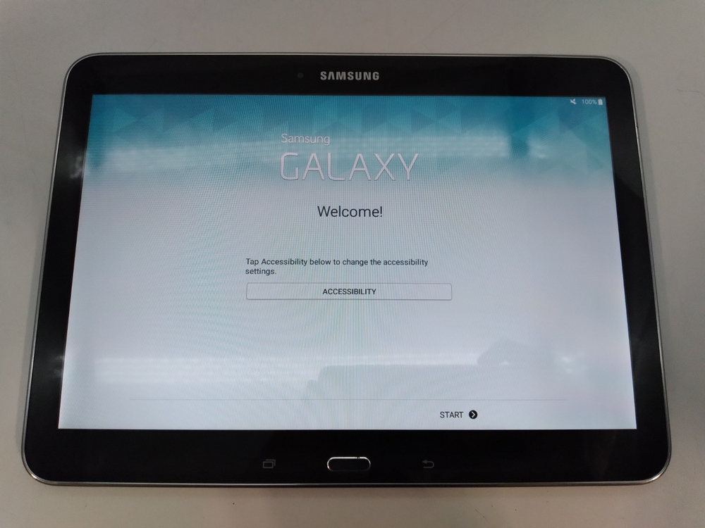 Samsung Galaxy Tab 4 SM-T530NU -  16GB - Wi-Fi - 10.1 inch Tablet - Black