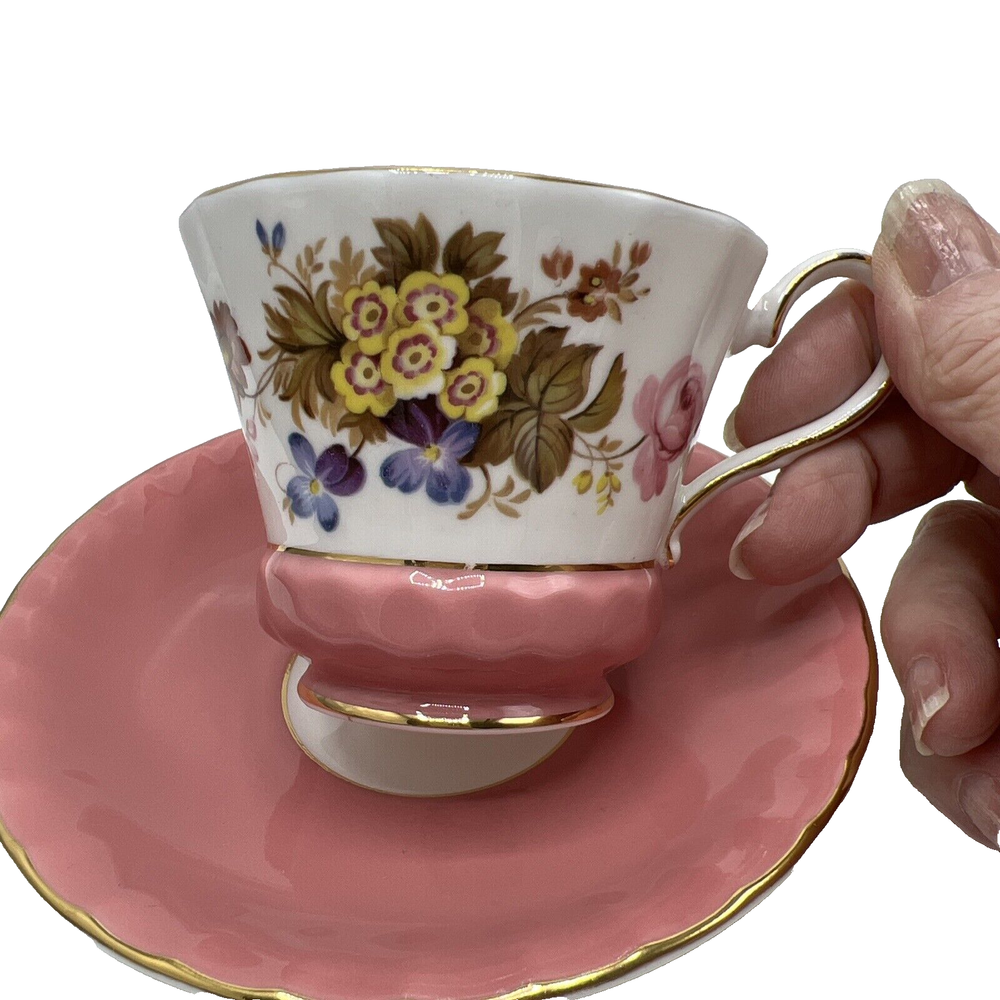 VTG Aynsley Pink and Floral Tea Cup & Saucer Very Nice Condition !