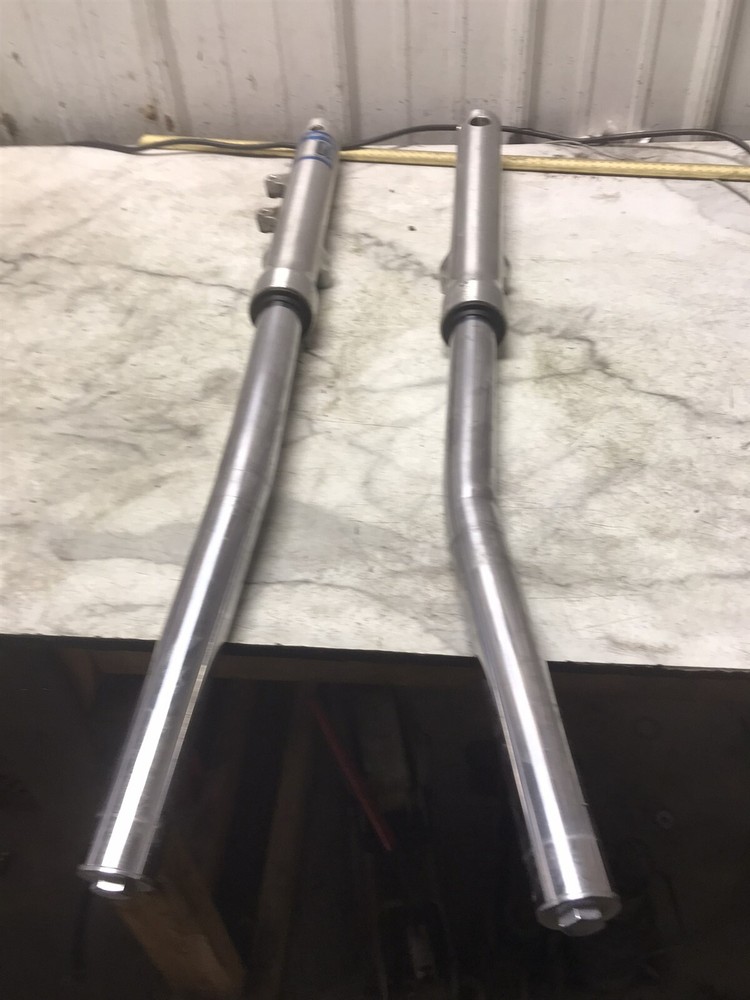 05 Honda VT 600 VT 600 Shadow front forks fork tubes shocks right left