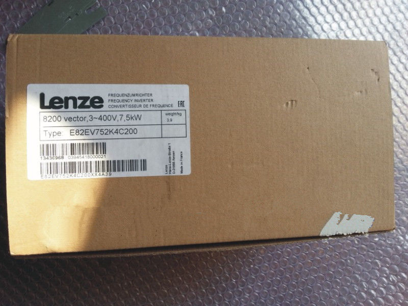 LENZE E82EV752K4C200 Inverter New One Expedited Shipping E82EV752_4C200 #
