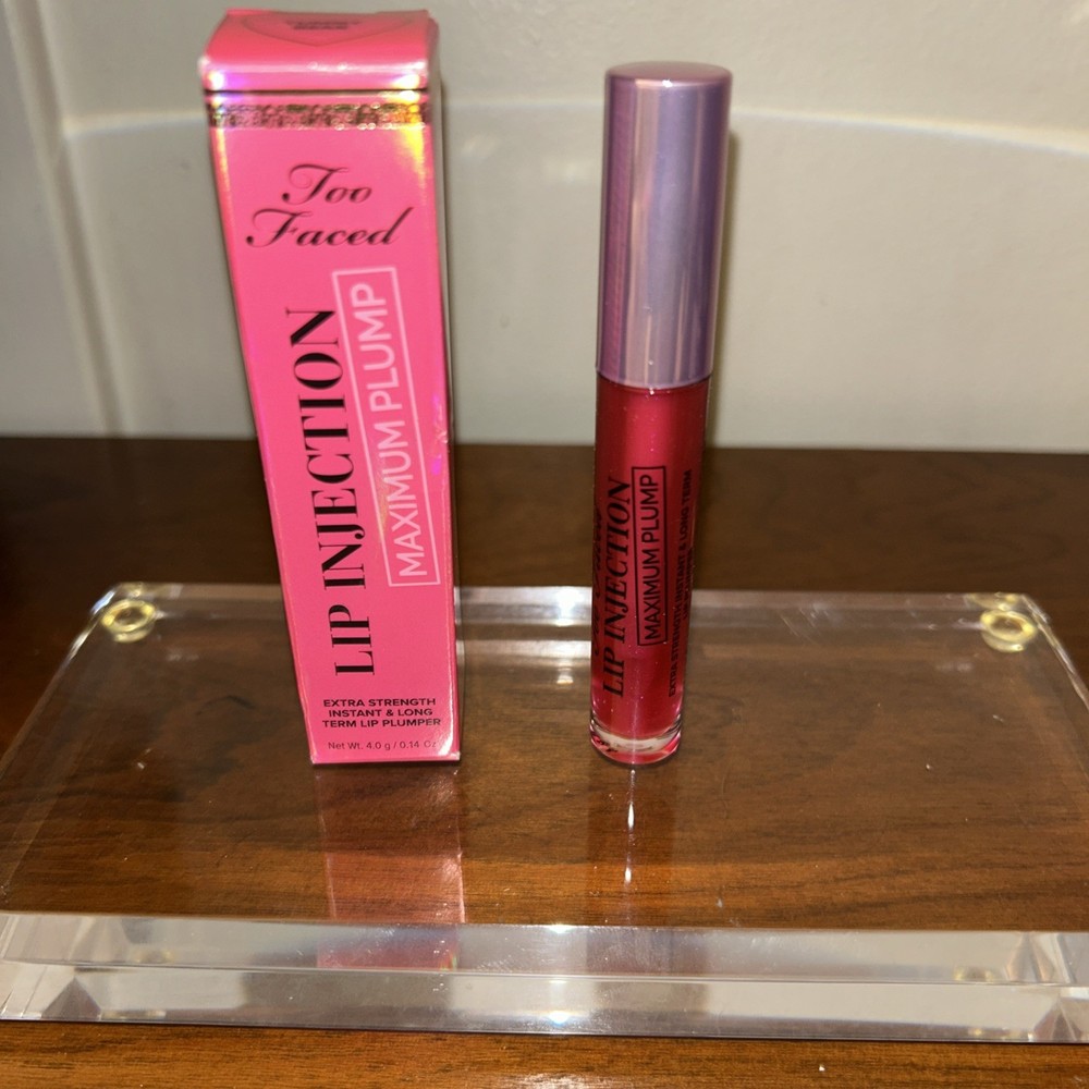 Sephora Too Faced Lip Injection Maximum Plump Extra Strength for Instant & Long-Term Results