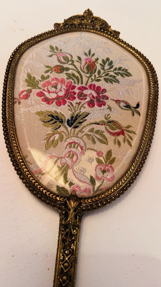 Vintage Victorian Hand Mirror  *IMMACULATE*