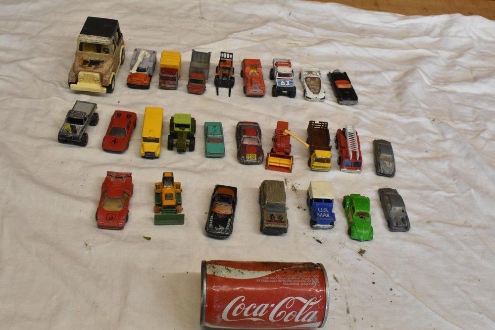 Mixed Lot of Vintage toy Cars Trucks Tractor ++ Lesney Matchbox