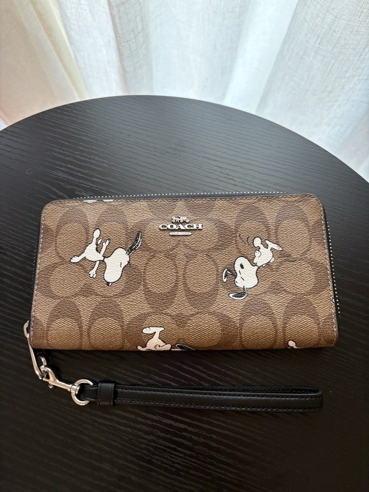 Coach X peanuts long zip around wallet