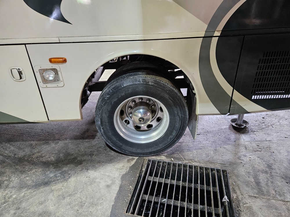 side pannel off 08 holiday rambler rv