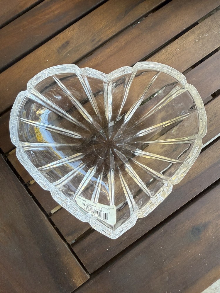Heart Shaped Lead Crystal Candy Dish – Elegant & Timeless