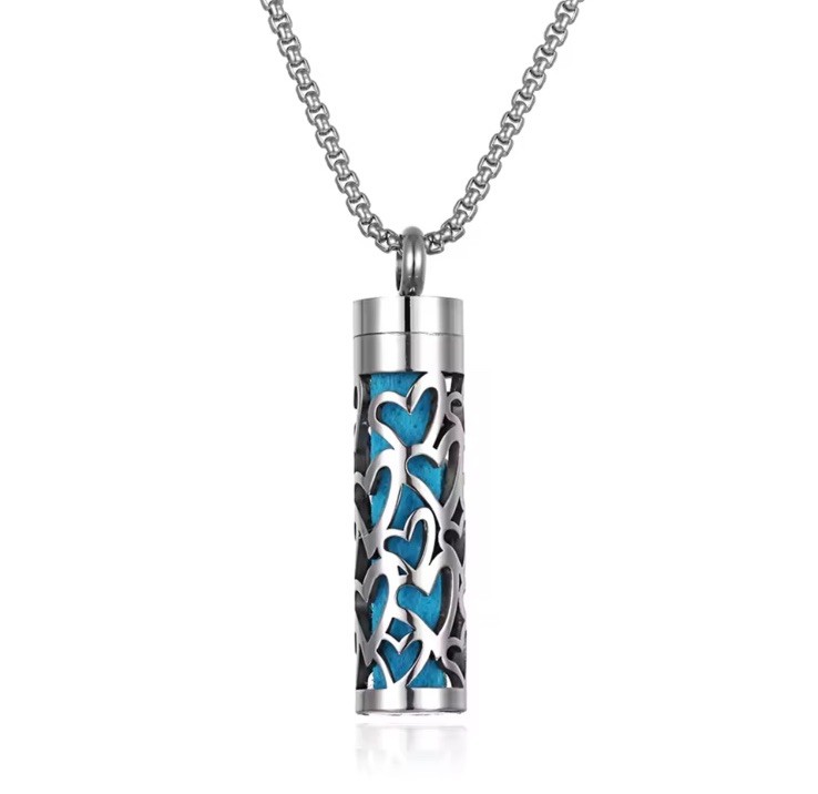 Scented stainless steel aromatherapy pendant necklace with heart design  