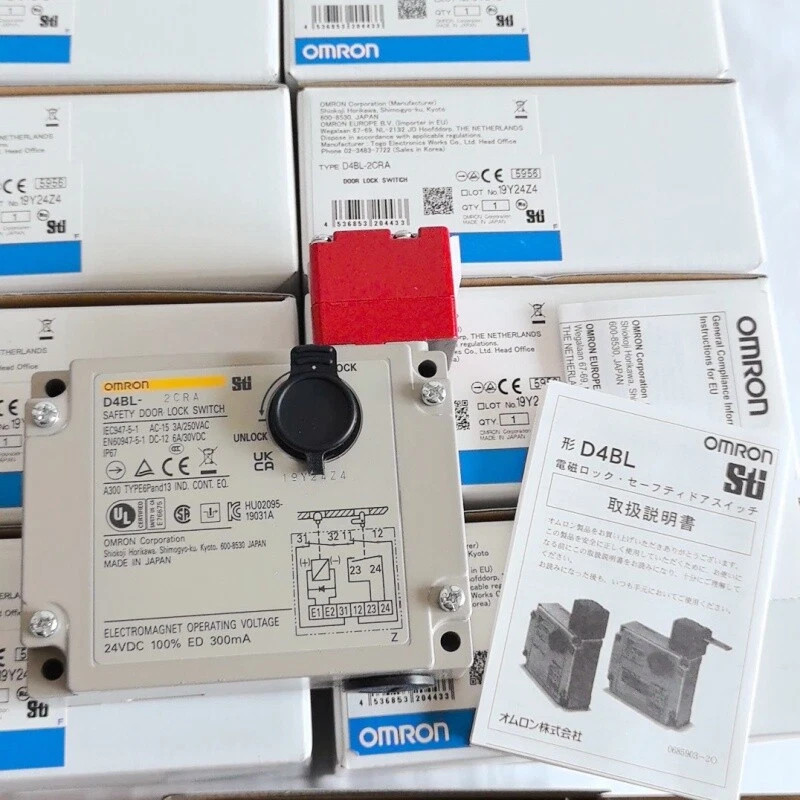 1PC Brand New Omron D4BL-2CRA Guard Lock Safety door Switch D4BL2CRA