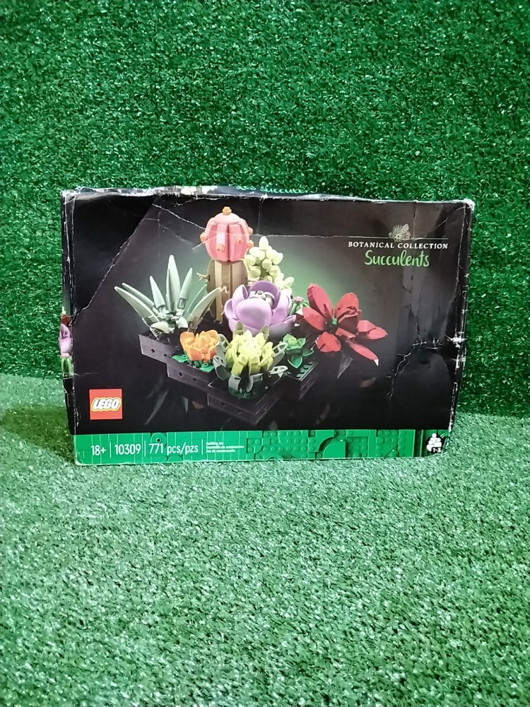 LEGO Botanicals Succulents Set New In Box With Minor Box Damage