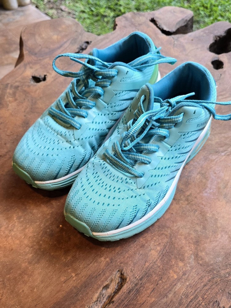 STQ Women's Running Shoes