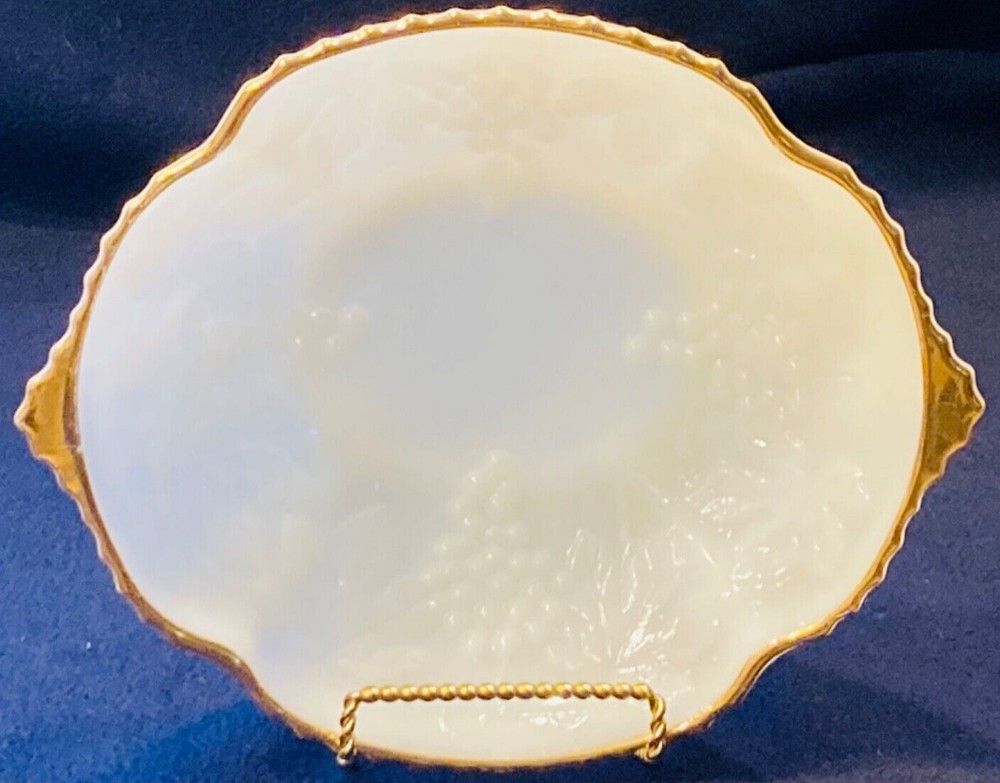 Anchor Hocking 10-Inch White Milk Glass Serving Bowl with Grapes and 22K Gold Trim – 2 in Stock