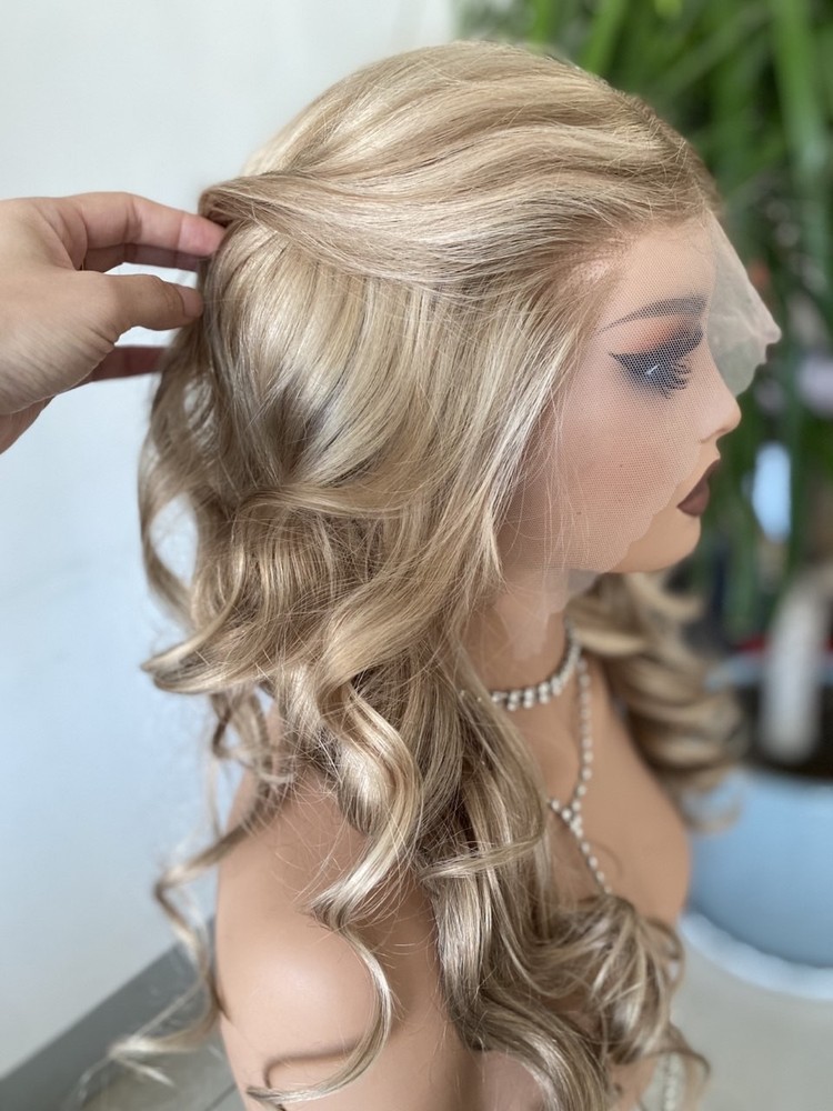 24 Inch HighlightBlonde Wave 100% Human Hair Wig 13x4 Lace Front Wigs