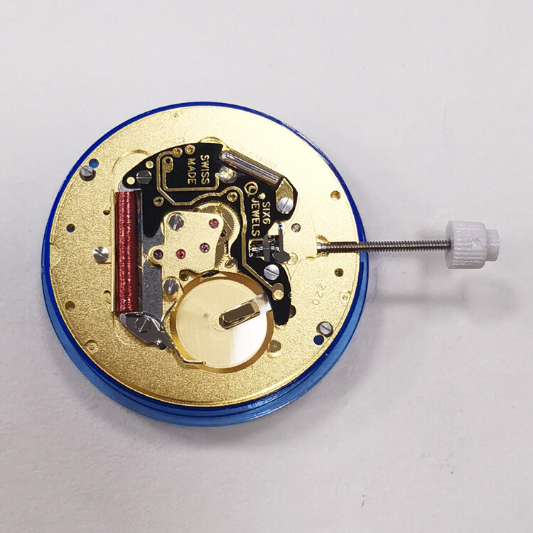 Men's Golden Quartz Watch with ISA 220 Movement & Date Display