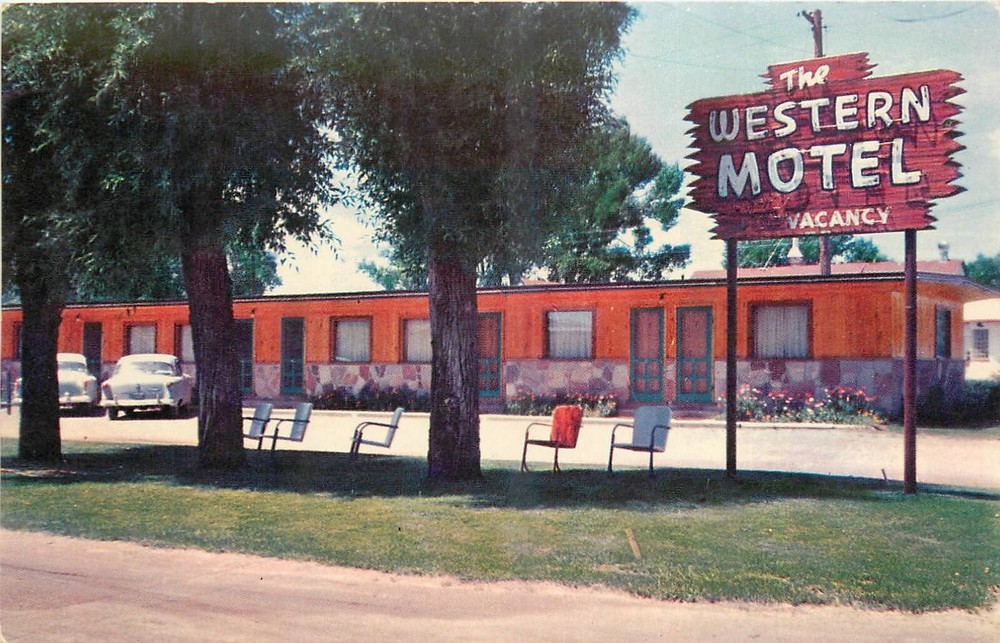 1950s Gunnison Colorado Western Motel roadside occupation Postcard 25-4137